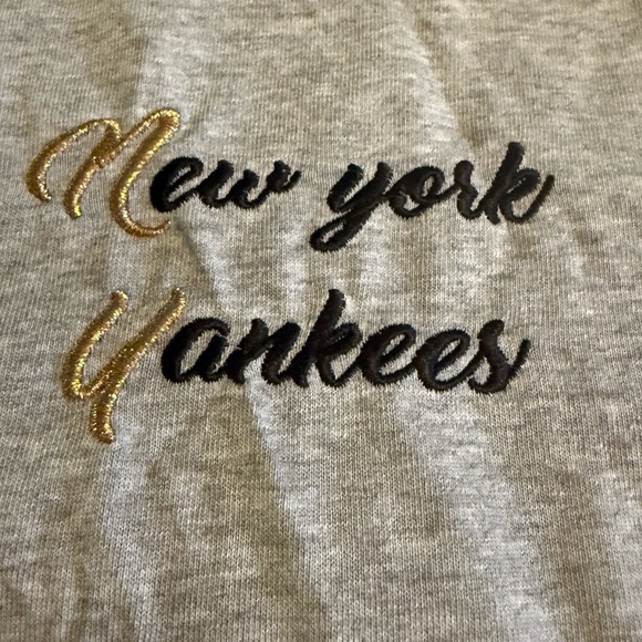 MLB Yankees Tank - Picture 3 of 8